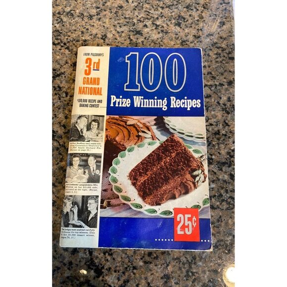 1952 FIRST Edition Pillsbury 100 prize winning recipes book - Picture 1 of 8